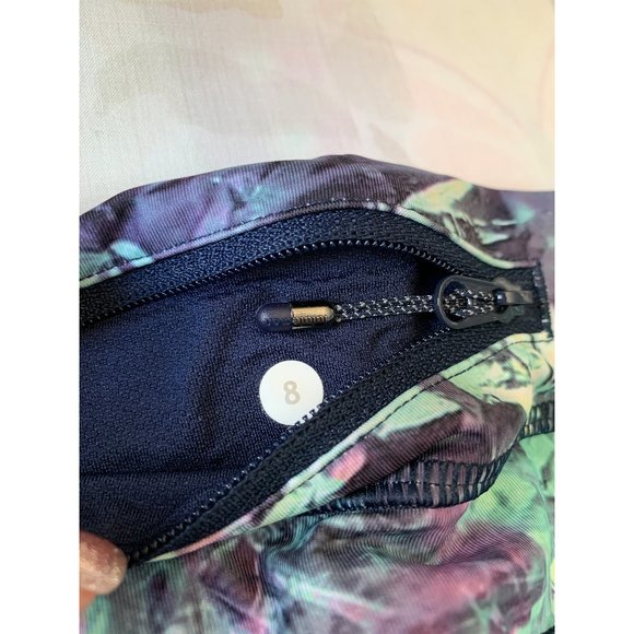 Run Inspire Crop II (Multi Iridescent) Size 8 - Picture 7 of 8